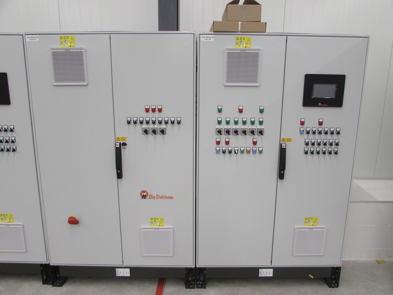 Control cab. Layer Bin Kedman